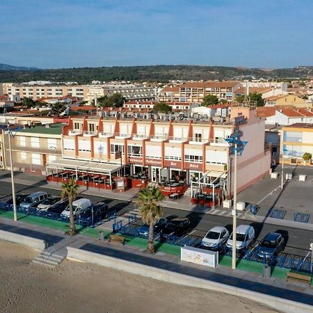 Logis Hôtel Mediterranee Port-la-Nouvelle Buitenkant foto