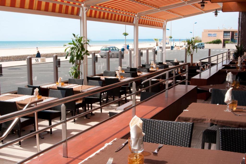 Logis Hôtel Mediterranee Port-la-Nouvelle Buitenkant foto